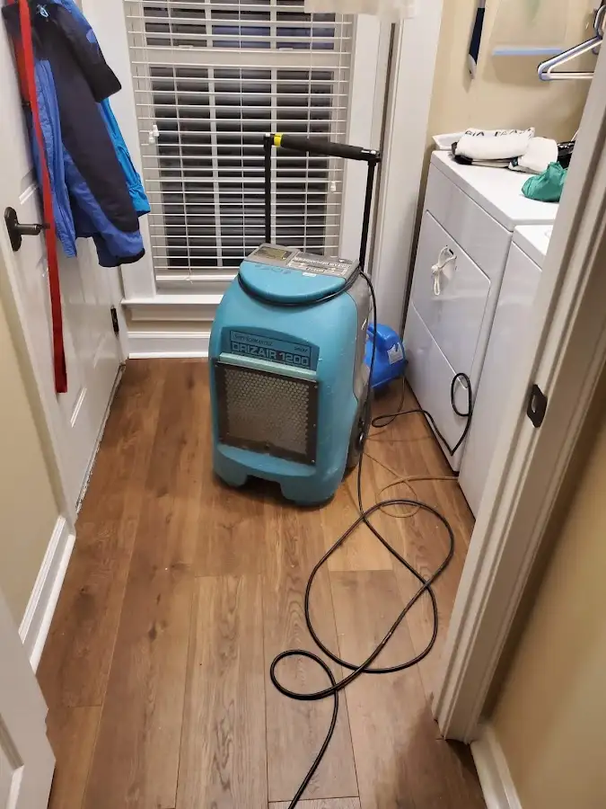 Commercial dehumidifier deployed for Flood Damage Cleanup in Wailua Homesteads